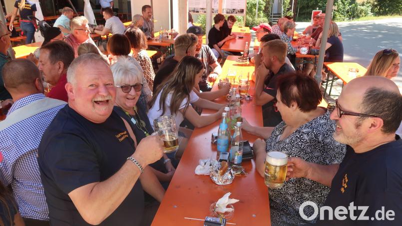 Die Freiwillige Feuerwehr von Frauenricht weiß Fest zu feiern. Bild: Kunz