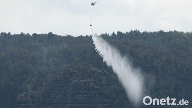 Seit rund einer Woche brennt es im Nationalpark Sächsische Schweiz. Bild: Sebastian Kahnert/dpa