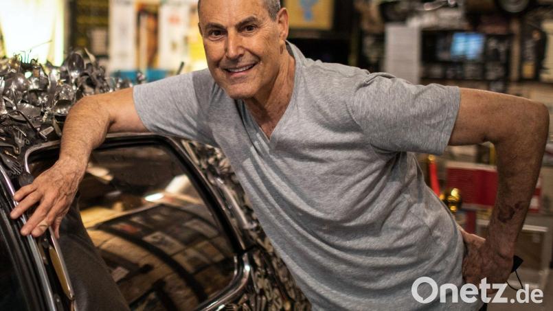 Uri Geller setzt auf die Kraft seiner Gedanken. Bild: Ilia Yefimovich/dpa
