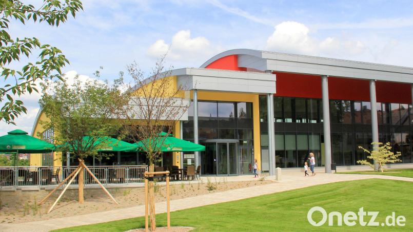 Die Stadthalle in Erbendorf hat zwar einen Pächter für den Saal, die Gaststätte hingegen hat noch keinen neuen Wirt gefunden. Laut Bürgermeister Johannes Reger wird sich das wohl auch so schnell nicht ändern. Archivbild: njn