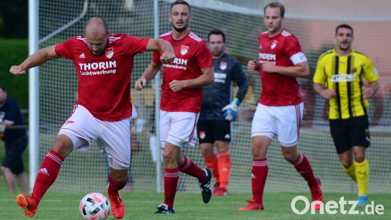 Die Pfreimder Spieler kehrten mit einer 0:2-Niederlage vom TSV Kareth zurück. Bild: exb