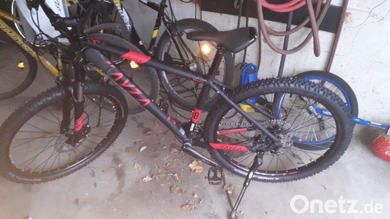 Dieses Cross-Bike der Marke Kayza wurde am Sulzbacher Bahn hof gestohlen. Bild: Polizei Sulzbach-Rosenberg