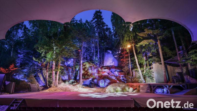 Theater unter freiem Himmel: Die Luisenburg-Festspiele waren auch im vergangenen Jahr ein echter Besuchermagnet. Mit dem Stück &quot;Pinocchio&quot; stand man deutschlandweit sogar auf Platz Eins in Sachen Zuschauerzahlen. Bild: Florian Miedl/dpa