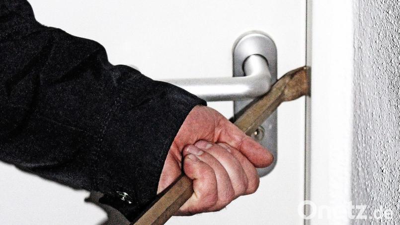 In Waidhaus ist ein Unbekannter in ein Wohnhaus eingebrochen. Symbolbild: Polizei