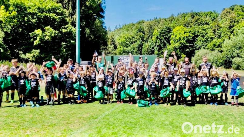 Eine Fortsetzung folgt aufgrund des großen Erfolgs ganz sicher: Auch im Jahr 2023 wird die Jugendabteilung der DJK Ammerthal ein Jugendcamp für die Kinder der D-/ E-/ F-/ G-Jugendmannschaften veranstalten. Bild: Stefan Badura/exb