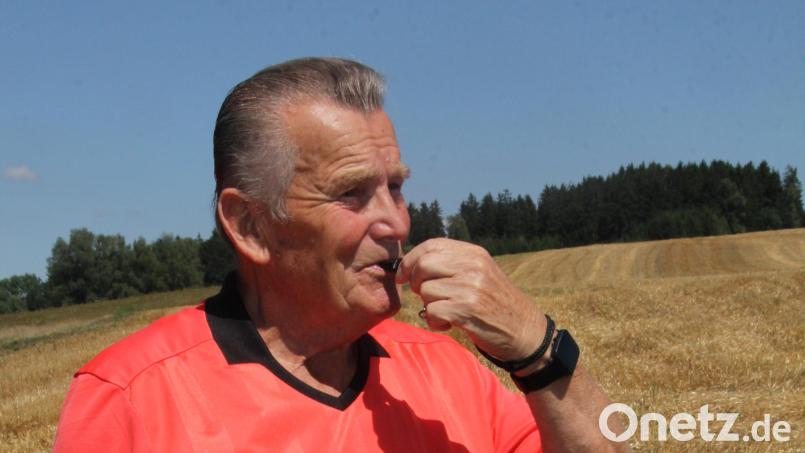 Schiedsrichter Siegfried Plößl hat schon 2022 Spiele geleitet. Bild: frd