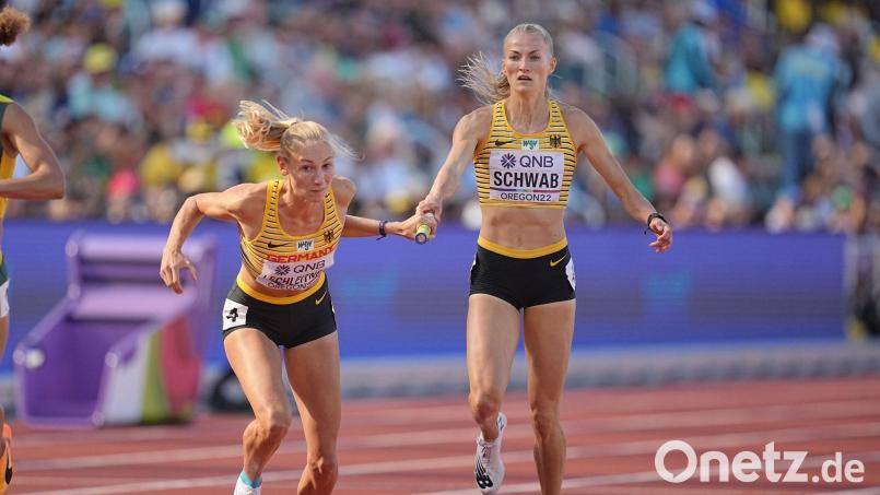 Die deutsche 4x400-Meter-Staffel mit Corinna Schwab (rechts) wird in München am kommenden Freitag starten. Ihr erstes Einzelrennen läuft Schwab am Montag über die 400 Meter. Archivbild: Michael Kappeler/dpa