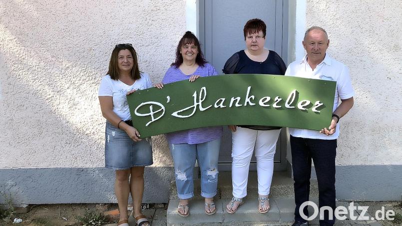 Die Vorstandsmitglieder Michaela Thoma, Jutta Seitz, Monika Vollath und Hans Eichhammer (von links) sind nur ein kleiner Teil der 95 rührigen "Hankerler", die nur eines wollen: Gutes tun. Bild: wro