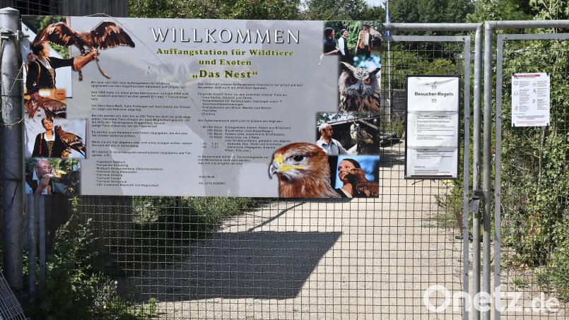 Der Eingangsbereich der Auffangstation für Wildtiere und Exoten &quot;Das Nest&quot; in Kümmersbuch bei Hahnbach. Besucher sind hier gerne gesehen – solange sie sich gesittet benehmen. Bild: Petra Hartl