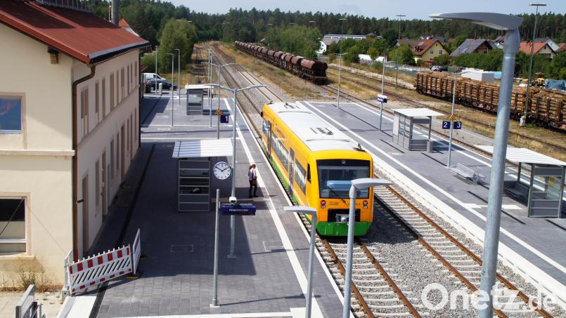 Zwischen dem Bahnhof Bodenwöhr (Bild) und Höhe Altenschwand soll die Strecke Schwandorf-Furth im Wald zweigleisig werden. Bild: sir