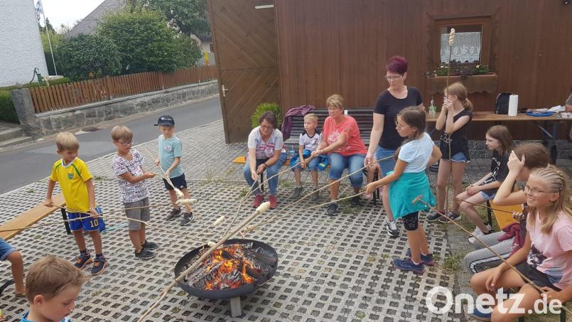 Stockbrot am Lagerfeuer Bild: tok