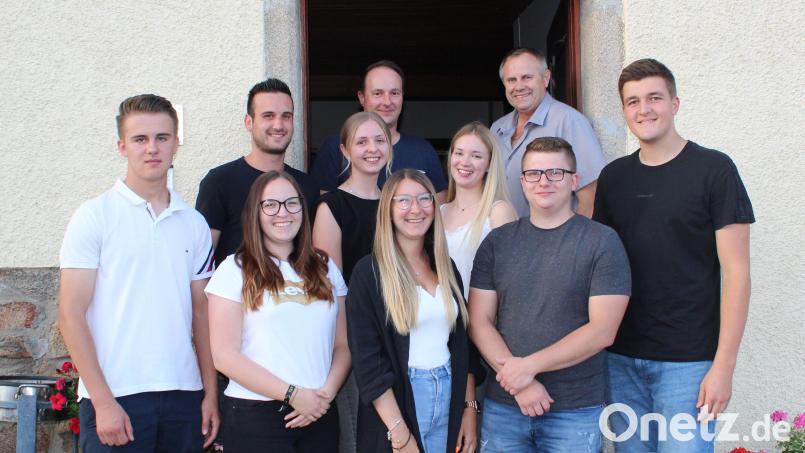 Die neu gewählte Vorstandschaft der KLJB Thanstein (von links): Patrick Reimer, Tobias Reitinger, Alicia Zisler, Verena Lottner, Mathias Dirnberger, Lisa Fuchs, Jessica Reimer, Wolfgang Niebauer, Thomas Failer und Simon Meixensberger. Bild: Matthias Niebauer/exb