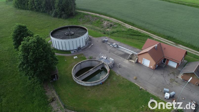 Die Sanierung der Kläranlage war Thema im Marktgemeinderat. Archivbild: bey
