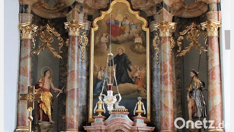 Der Hochaltar in der Kirche St. Ägidius in Aschach mit dem Bild des Kirchenpatrons in der Mitte. Bild: sche