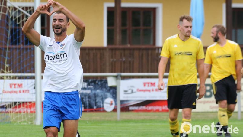 Haroun Kahouli traf zum Vorbacher 1:0-Sieg beim TSV Eslarn. Bild: Dieter Jäschke