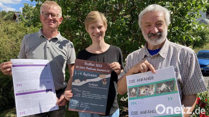 Drei Generationen stehen stellvertretend für die vielen Stammesleitungen in den vergangenen 60 Jahren (von links): Thomas März-Kronfeld (Pfadfinder seit 1970), Eva Kronfeld (seit 2000) und Manfred Lehner (seit 1962). Bild: hae