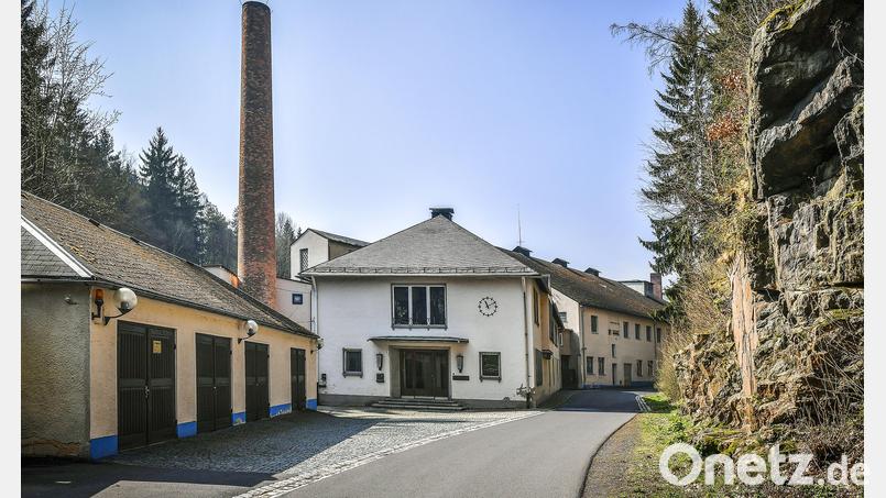 So sah die Firma Fastner in Elisenfels vor dem Brand Ende Februar des vergangenen Jahres aus. Das Bild entstand 2018 und zeigt den Blick auf den Haupteingang. Archivbild: Florian Miedl