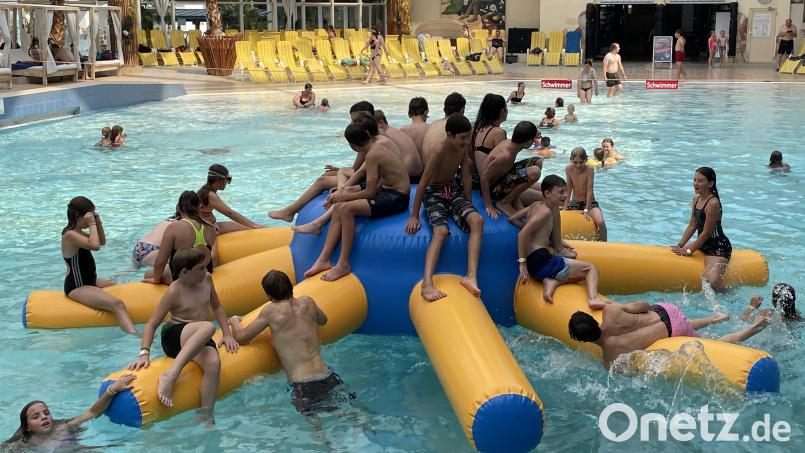 Die Kinder vergnügen sich im Palm Beach. Bild: gi