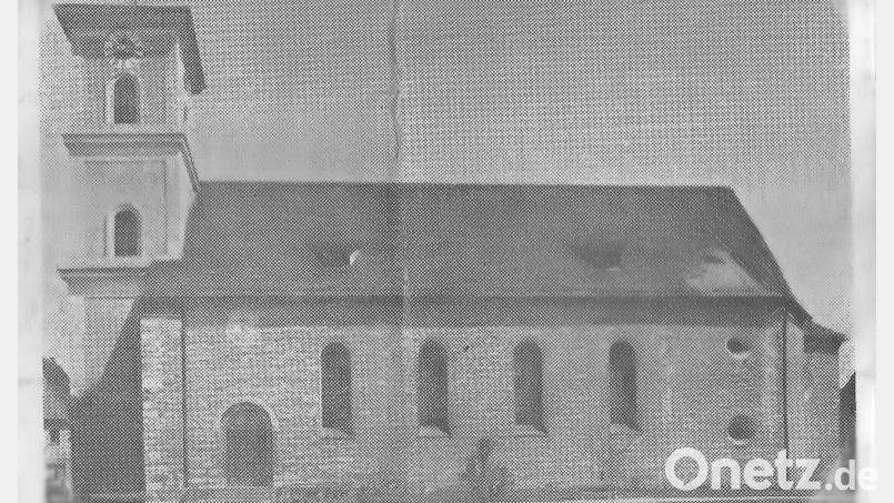 Die Pfarrkirche Schmidmühlen vor dem Erweiterungsbau vor 50 Jahren. Bild: Archiv bjo