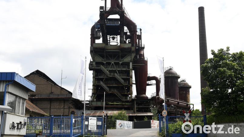 Die Hochofenplaza mit den Cowper (Winderhitzern) und dem Kamin sind ein Symbol für die einst so blühende Montanindustrie der Region Sulzbach-Rosenberg. Archivbild: Petra Hartl