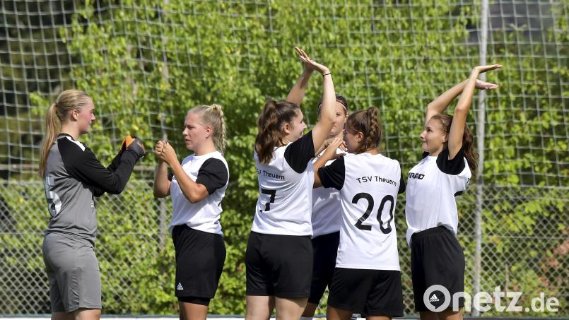 Zum Saisonstart bejubelten die Fußballerinnen des TSV Theuern einen 4:0-Sieg gegen den FC Stern München. Jetzt geht es nach München – zu einem Aufsteiger, den man noch aus Landesliga-Zeiten kennt. Archivbild: Hubert Ziegler