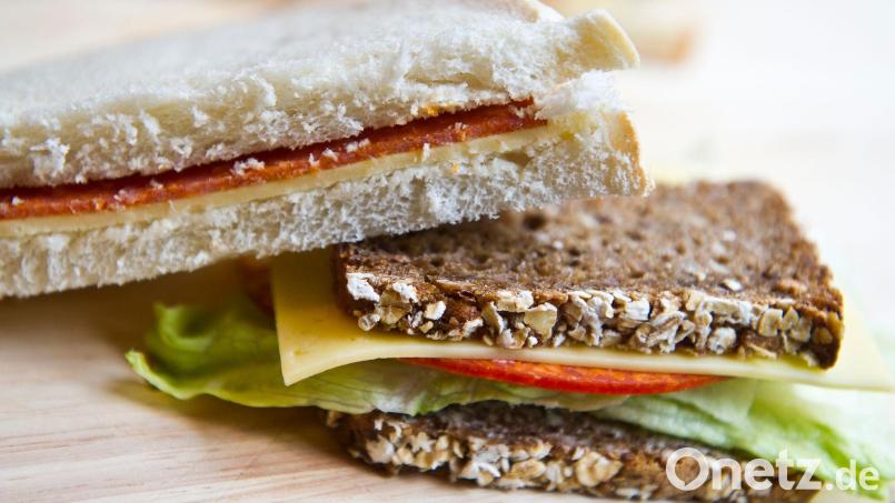 Weil er zwei Sandwiches gestohlen hat, musste sich ein 18-Jähriger vor dem Jugendgericht verantworten. Symbolbild: Ole Spata/dpa