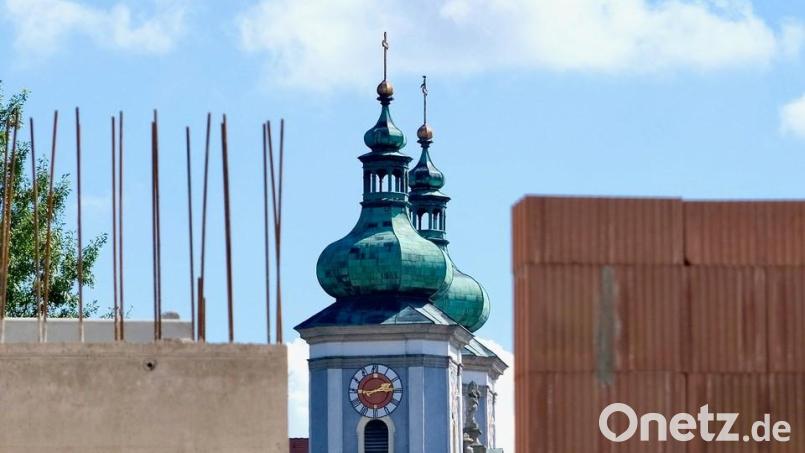 Der Neubau der Geo-Datenbank an der Egerer Straße in Waldsassen eröffnete mitunter ungewöhnliche Perspektiven, die aber wenig später schon wieder Geschichte wurden. Bild: Jürgen Klein/exb