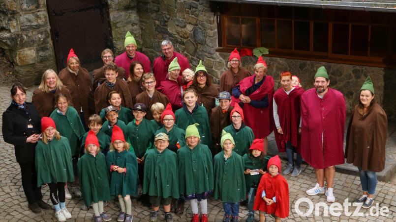 20 Kinder machten sich zum Ende der Ferien auf den Weg nach Saalfeld. Dort wollten sie die Feengrotte und den Abenteuerwald erkunden. Bild: Jochen Erhardt/exb