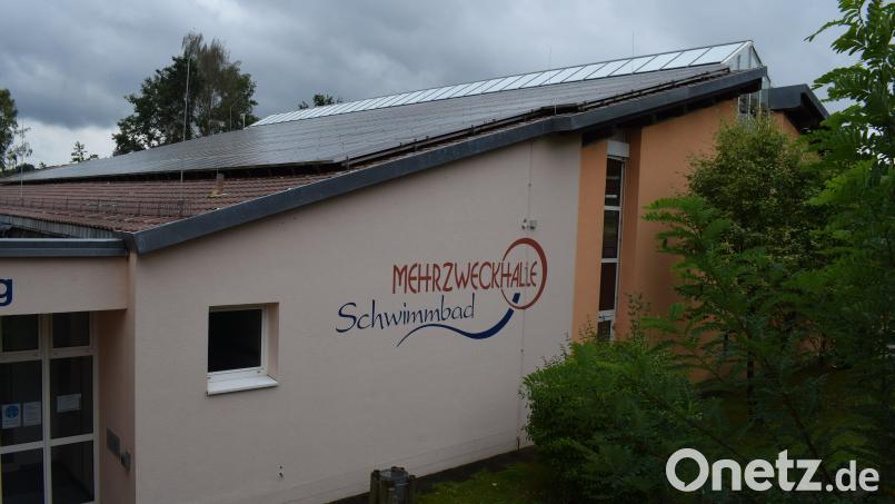 Am Hallenbad muss in nächster Zeit der Rotstift angesetzt werden. Die Energiekosten laufen aus dem Ruder. Bild: bnr