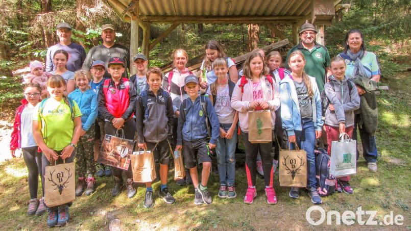 Viele Kinder beteiligten sich am Ferienprogramm der Naturfreunde. Bild: Neidl/exb