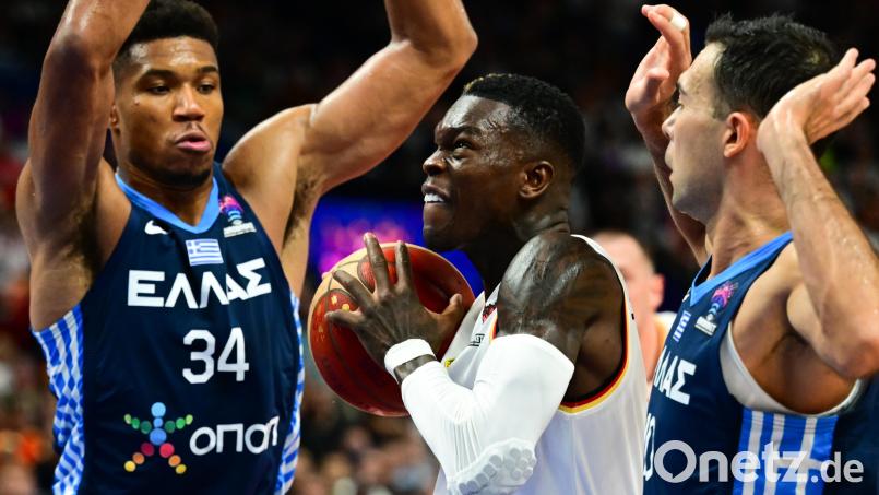 Dennis Schroeder im Duell mit dem griechischen Superstart Giannis Antetokounmpo. Doch auch der ehemalige MVP (Most valuable player) der NBA konnte die Deutschen nicht stoppen. Bild: Soeren Stache