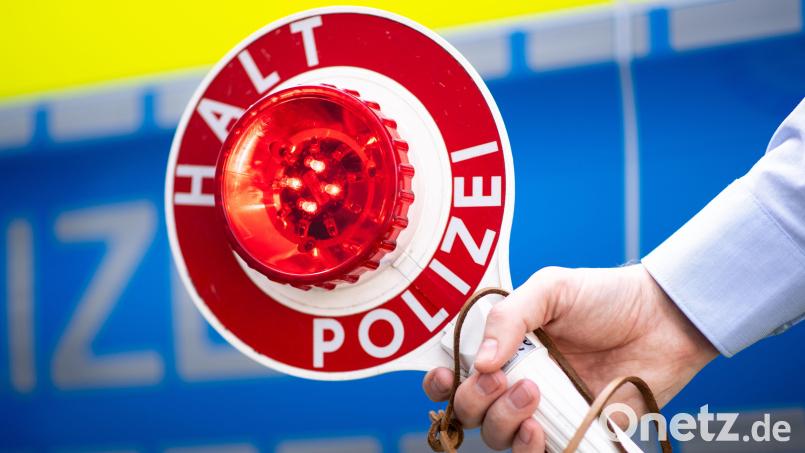 Nachdem Polizisten bei Schirnding ein Pärchen kontrolliert hatten, kam einiges zusammen. Symbolbild: Marius Becker