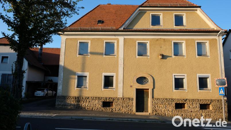 Für die Nutzung als Offene Ganztagsschule sei das Elisabethenheim (Bild) zu klein, erklärt Bürgermeister Jürgen Kürzinger in der Bürgerversammlung Bild: do