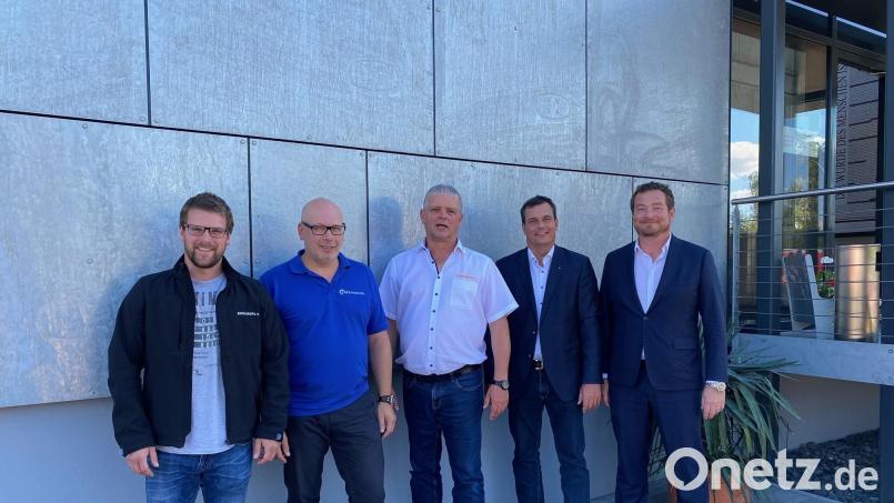 Diskutieren die angespannte Lage auf den Energiemärkten (von links): Daniel Einhäupl, Matthias Rösch, Franz-Josef Einhäupl, Florian Rieder und Uli Grötsch. Bild: Einhäupl/exb