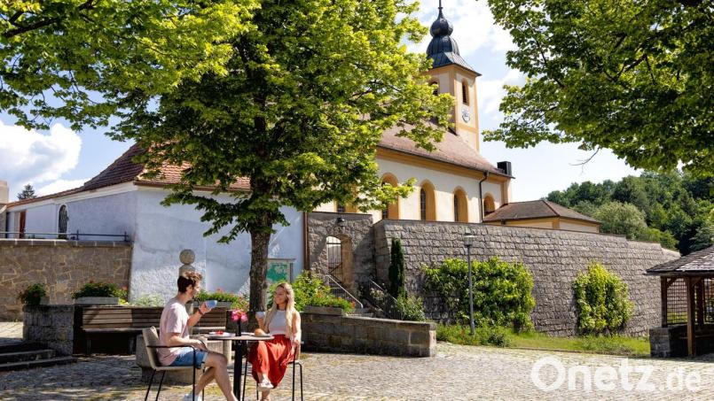 Die Gemeinde Freudenberg bereitet gerade eine 28-seitige Imagebroschüre auf. Bild: Markus Raum