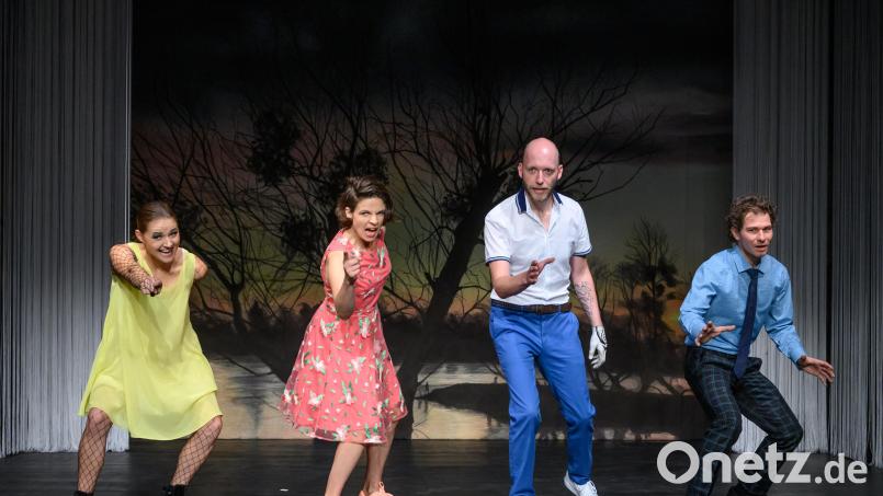 Szene aus dem Spiel "Der goldene Topf" von E.T.A. Hoffmann. Bild: Björn Klein/exb