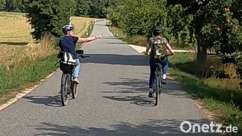 Für den Oberpfälzer Radlherbst, eine Serie von Oberpfalz-Medien, haben Touristik-Expertin Regina Wolfohr und Redakteurin Heike Unger die Wellnesstour durchs Sulzbacher Bergland ausprobiert. Bild: Hans Bernreuther