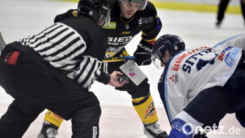 Viertes Vorbereitungsspiel, vierter Sieg: Der ERSC Amberg behält seine weiße Weste. Symbolbild: Hubert Ziegler