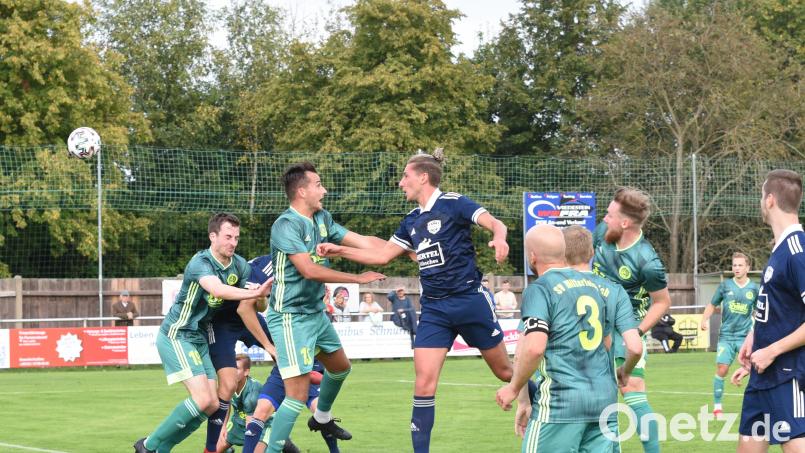 Der SV Mitterteich reist am Samstag als Favorit zum Schlusslicht Kickers Selb. In der vergangenen Saison blieben die Stiftländer gegen den Nachbarrivalen ohne Sieg. Zu Hause (Szene) gab es eine 0:4-Niederlage, in Selb trennten sich beide Teams 1:1. Archivbild: Gebert