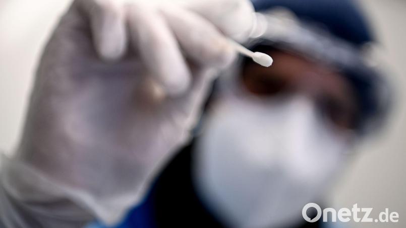 Mehrere Kennzahlen deuten seit etwa zehn Tagen auf wieder zunehmendes Corona-Infektionsgeschehen in Deutschland hin. Symbolbild: Britta Pedersen/dpa-Zentralbild/dpa