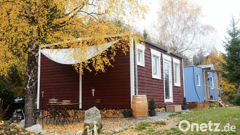 Für ein kleines Grundstück im Brander Baugebiet hat ein Bauwerber eine Anfrage für ein Tiny-Haus gestellt. In Mehlmeisel gibt es mit dem Tiny-House-Village (Bild) gar ein ganzes &quot;Dorf&quot; aus den kleinen Häusern. Archivbild: Gabi Schönberger