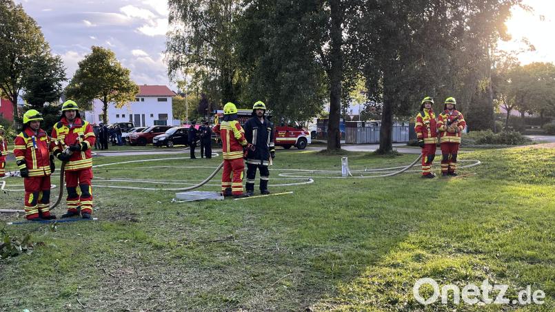 Ihr Können rund um die Brandbekämpfung stellen die Ü40 unter Beweis. Bild: bk
