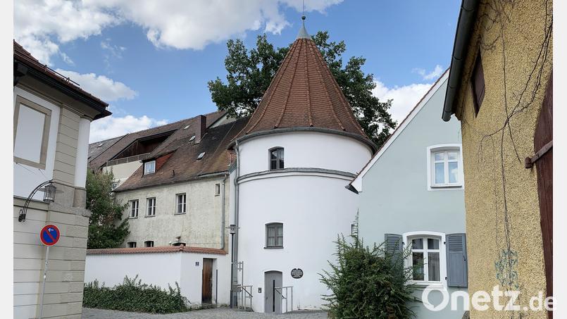 Flurerturm und Milchladl werden meistbietend versteigert. Bild: Gabi Schönberger