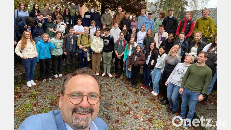 Selfie des Schulleiters Christian Weiß-Mayer - dieser freute sich sichtlich über den neuen Austauschpartner Norwegen. Bild: Christian Weiß-Mayer