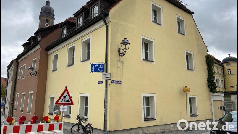 Das ehemalige Stadtarchiv am Ufer der Vils könnte eine Galerie großer Amberger Künstler werden. Das zumindest kann sich die IG Menschengerechte Stadt an dieser Stelle sehr gut vorstellen. Bild: ass