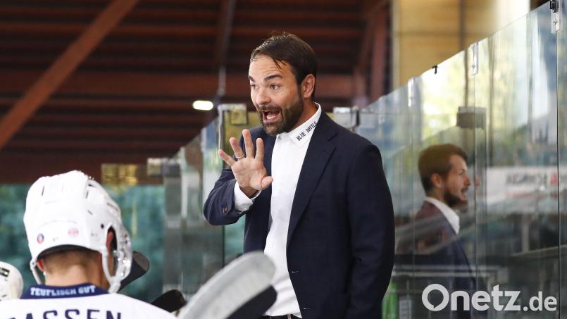 Sebastian Buchwieser, Trainer der Blue Devils Weiden. Bild: Peter Kolb