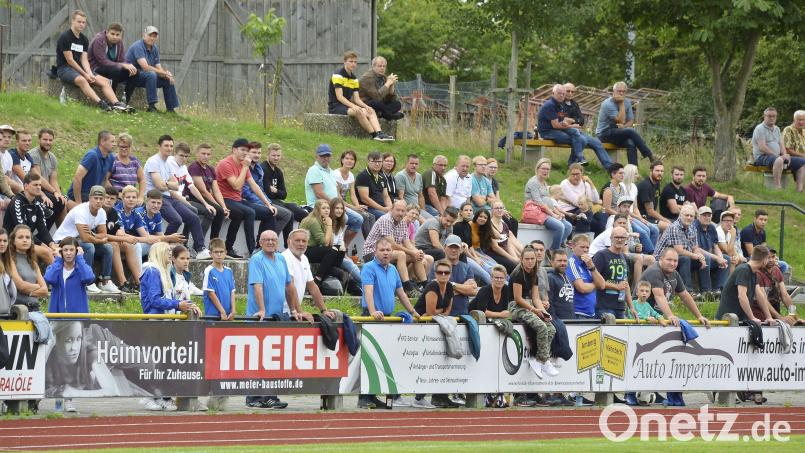 So wie hier in Hahnbach werden am Doppel-Spieltag der Bezirksliga Nord viele Zuschauer erwartet. Bild: Ziegler