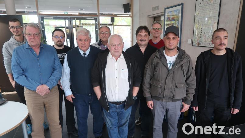 Gesamtvorstand und Aufsichtsrat der Baugenossenschaft Kriegersiedlung. Bild: Kunz