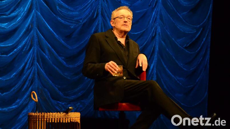 Josef Hader erklärt seine Sicht der Dinge. Bild: Kunz