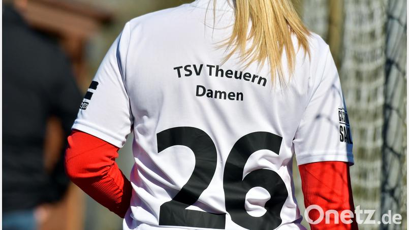 Am sechsten Spieltag der Bayernliga steht für die Fußballerinnen des TSV Theuern die kürzeste Auswärtsfahrt der Saison an. Symbolbild: Hubert Ziegler